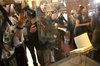 Thumb_books_events_btbunveiling_02