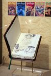 Thumb_books_events_btbunveiling_03