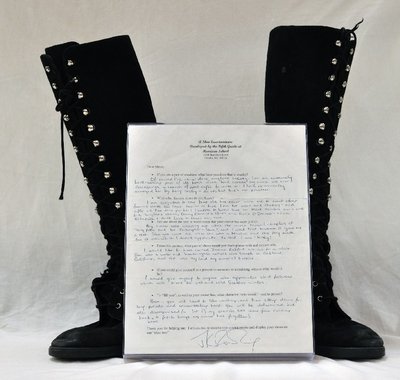 Normal_rowling_auction_blueearthbenefit_0001