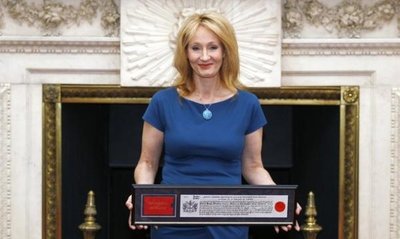 Normal_rowling_apperances_2012_fredominthecity_003