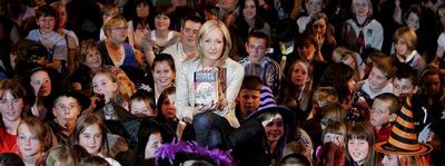 Normal_jkr_appearances_dhreadinglondon_02