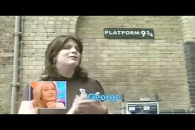 Normal_jkr_interviews_bluepeter_430
