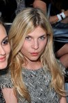 Thumb_posey_apperances_pfw2010_011