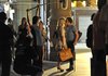 Thumb_posey_tv_gossipgirl_onset_043