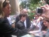 Thumb_radcliffe_appearances_regisandkelly_16