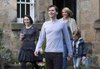 Thumb_tennant_television_singlefather_001