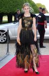 Thumb_emmawatson_appearances_raisaballjune07_01