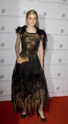 Thumb_emmawatson_appearances_raisaballjune07_019