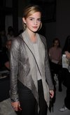 Thumb_watson_appearances_londonfashionweek08_08