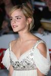 Thumb_cast_emmawatson_nationalmovieawards08_002