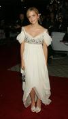 Thumb_cast_emmawatson_nationalmovieawards08_009