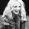 Thumb_lynch_articles_2010oct_nylon_03