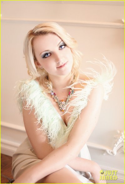 Normal_lynch_studio_justjared_004