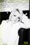 Thumb_lynch_studio_justjared_006
