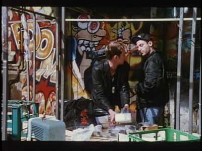 Normal_isaacs_films_shopping13