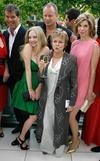 Thumb_appearances_juliewalters_mammamiapremiere_002