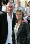 Thumb_appearances_juliewalters_mammamiapremiere_008