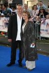 Thumb_appearances_juliewalters_mammamiapremiere_009