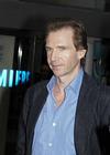 Thumb_fiennes_appearances_wallaceandgromit_londonpremiere_2