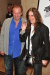 Thumb_fiennes_appearances_othelloopening09_01