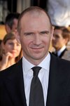 Thumb_fiennes_appearances_guildawards09_25