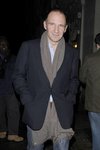 Thumb_fiennes_appearances_2011baftapreparty_001
