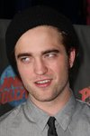 Thumb_pattinson_appearances_planethollywoodhandprint08_50