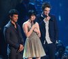 Thumb_pattinson_appearances_mtvvideomusicawards09_04