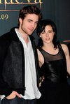 Thumb_pattinson_appearances_newmoonphotocallmadrid09_05