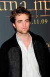 Thumb_pattinson_appearances_newmoonphotocallmadrid09_09