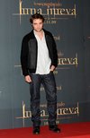Thumb_pattinson_appearances_newmoonphotocallmadrid09_13