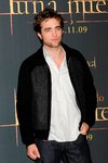 Thumb_pattinson_appearances_newmoonphotocallmadrid09_19