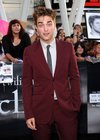 Thumb_pattinson_apperances_eclipsepremierela_001