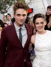 Thumb_pattinson_apperances_eclipsepremierela_003
