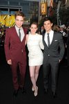 Thumb_pattinson_apperances_eclipsepremierela_057