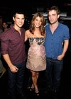 Thumb_pattinson_apperances_tca_040