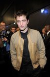 Thumb_pattinson_apperances_peopleschoice_2011_014