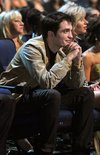 Thumb_pattinson_apperances_peopleschoice_2011_052
