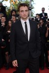 Thumb_pattinson_apperances_2012cannesfilmfestival_001