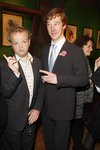 Thumb_jones_appearances_darwin08_02