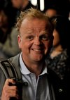 Thumb_jones_appearances_southoftheborderprem2010_02
