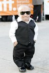 Thumb_troyer_appearances_imaginariumofdoctorparnassusprem_02