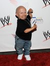Thumb_troyer_appearances_wwekickoffparty09_02