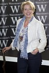 Thumb_thompson_appearances_mcpheebooksigning10_3