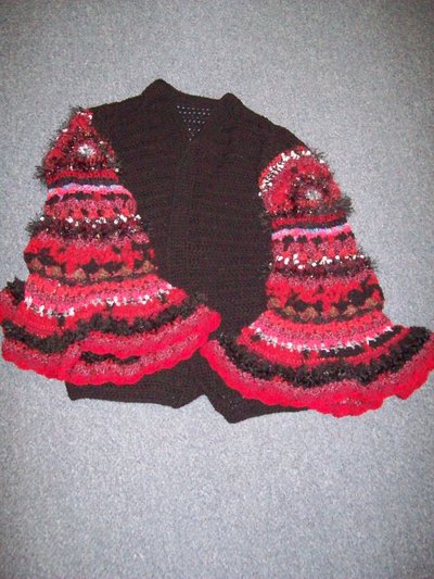 Normal_contest_nov2010_crochet_gothicmollysweater_dragonsinger