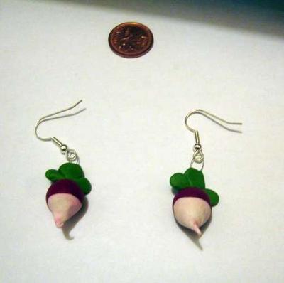 Luna Lovegood's Radish Earrings (v4) Image 2
