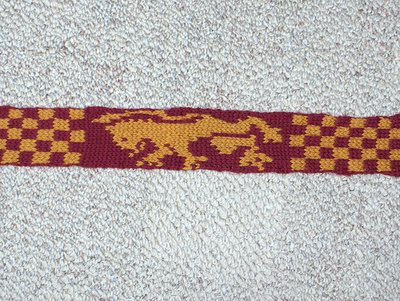 Normal_knitting_bookmarksbuttonsnmagnets_gryffbookmark_goonie56
