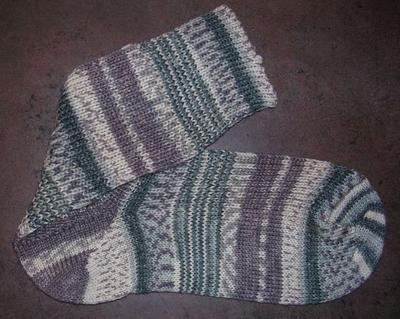 Normal_crafts_knitting_hpsocks_hedwig_02