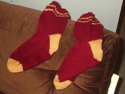 Normal_knitting_socks_gryffindorb_dmucc