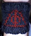 Thumb_knitting_mugglewear_deathlyhallowscuff_lynx